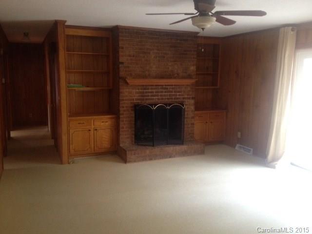 1111 Lundy Ln., Charlotte, NC 28214