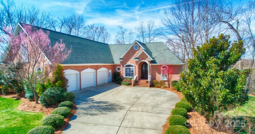 124 Highland View Dr., Statesville, NC 28677