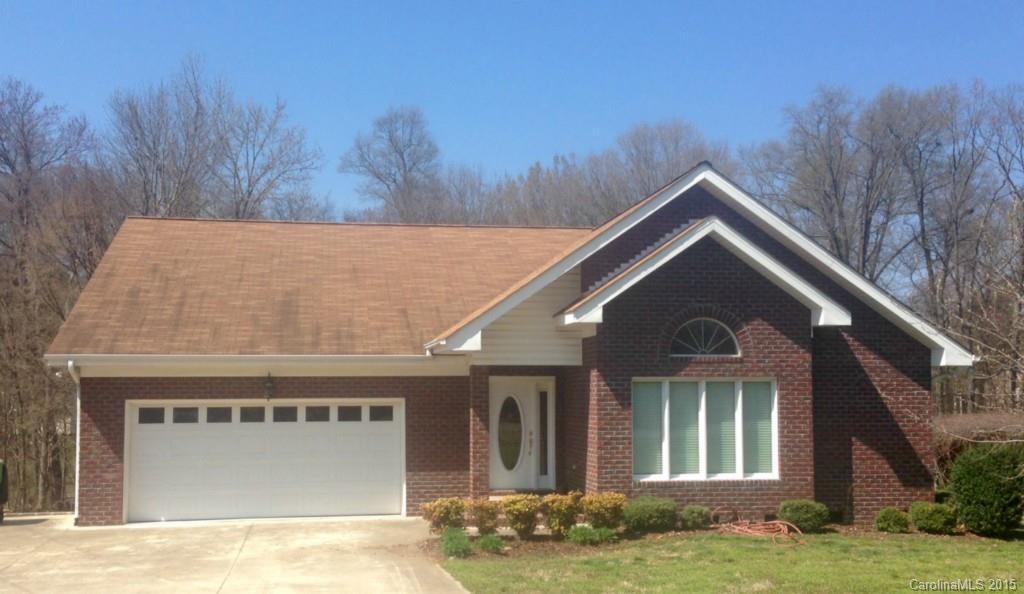 9915 Pinewood Ln., Charlotte, NC 28269