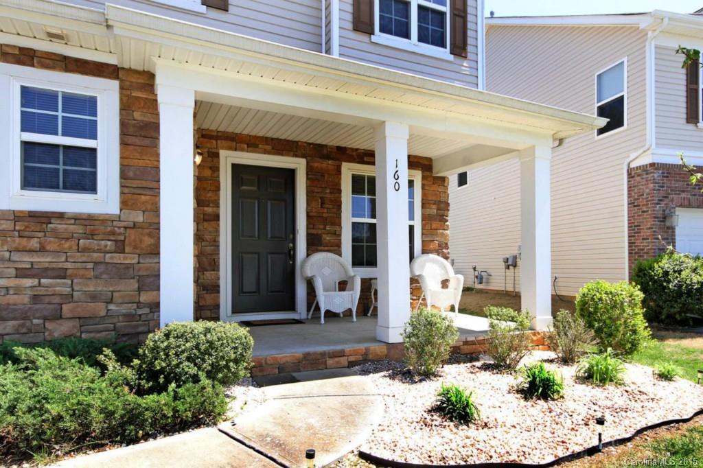 160 Silverspring Pl., Mooresville, NC 28117