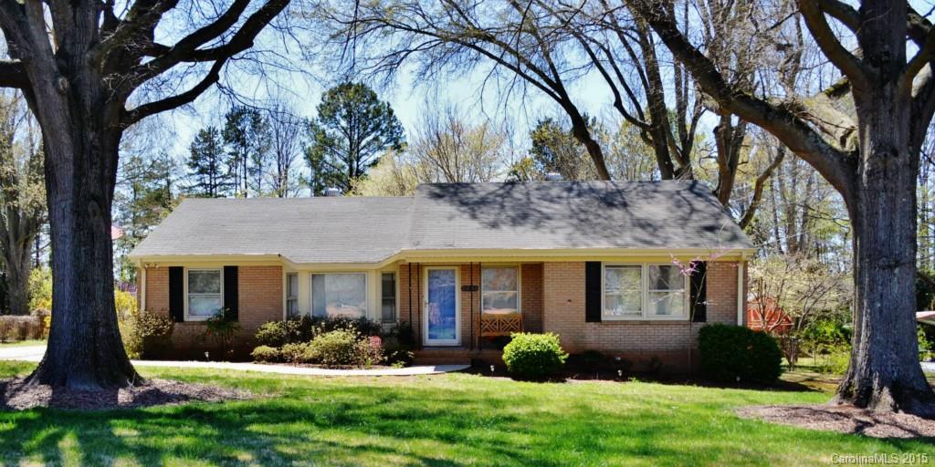 403 Hillcrest Dr., Huntersville, NC 28078