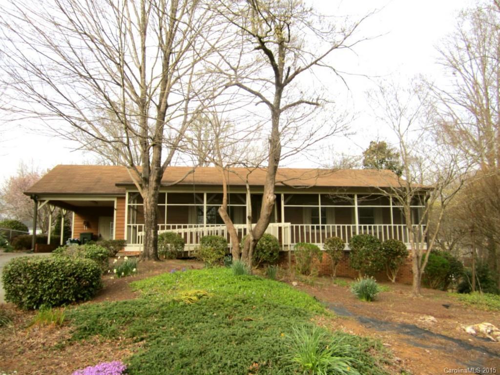 2608 Castle Hill Rd., Gastonia, NC 28052