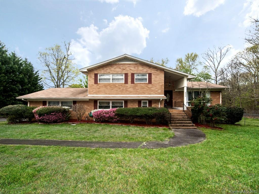 4424 Oak Ln., Charlotte, NC 28213