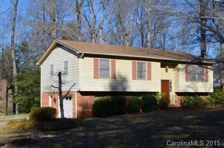 2906 Indian Hills Ave., Hickory, NC 28601