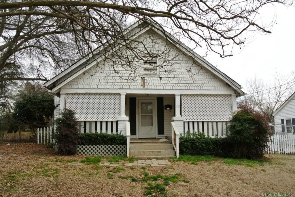 220 N Alexander St., Mount Holly, NC 28120