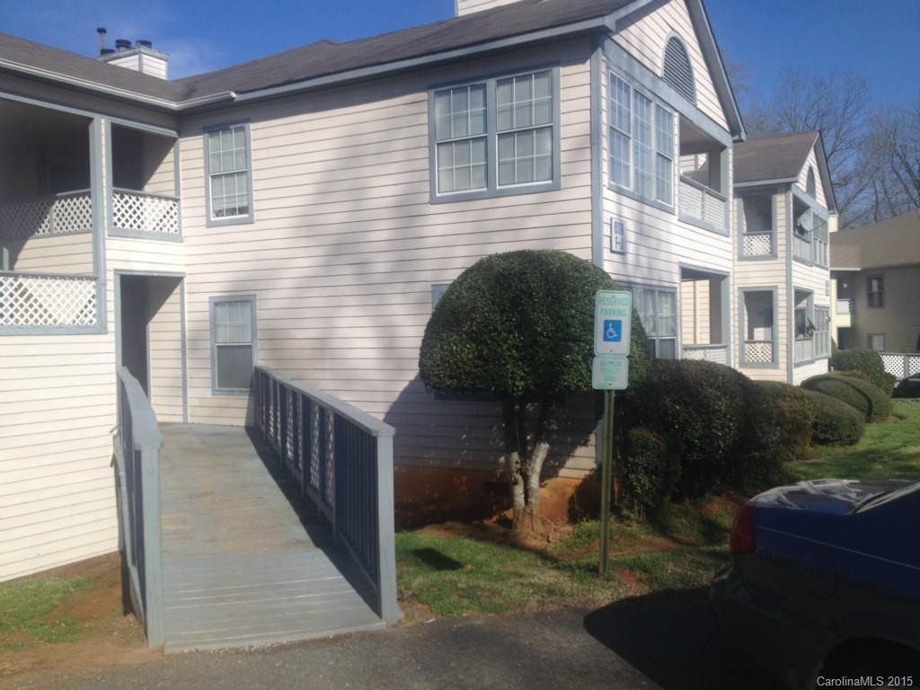 8119 Tremaine Ct. #i, Charlotte, NC 28227