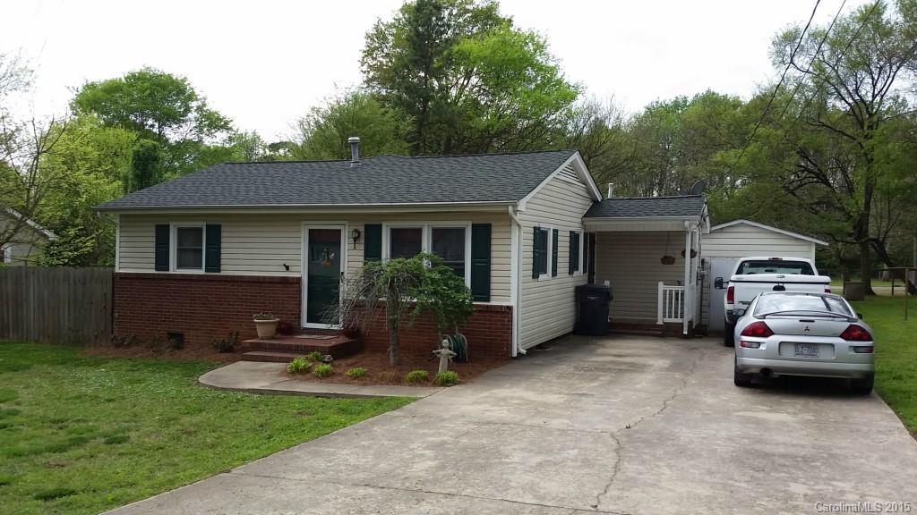 5313 Clearwater Lake Rd., Mount Holly, NC 28120