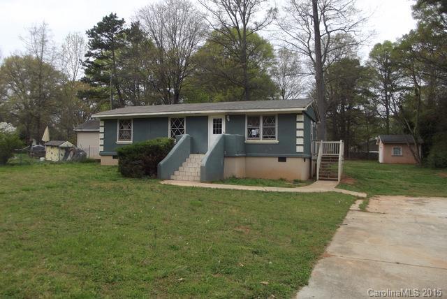 1240 Kiker Cir., Charlotte, NC 28214