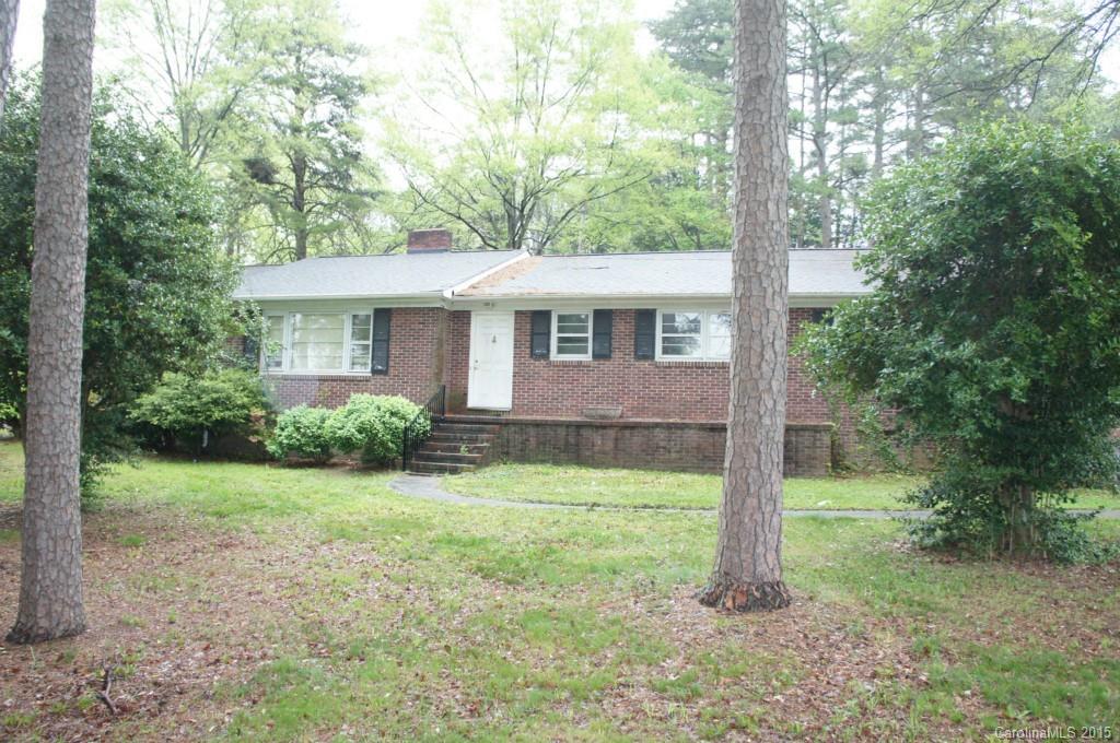 716 Burtonwood Dr., Gastonia, NC 28054