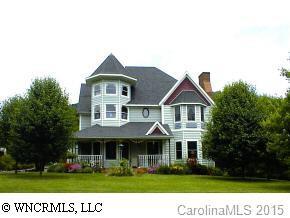 150 Ciccone Dr, Hendersonville, NC 28791