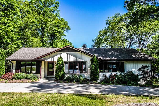 1400 Runnymede Ln., Charlotte, NC 28211