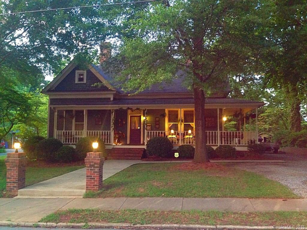 425 W Center Ave., Mooresville, NC 28115