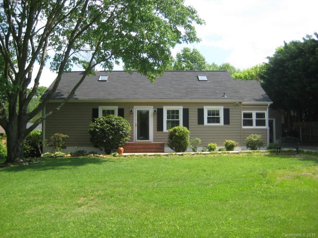 608 Harmony Dr., Statesville, NC 28677