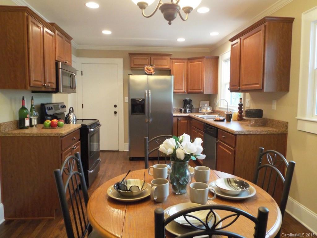 1114 Thomas Ave., Kannapolis, NC 28081