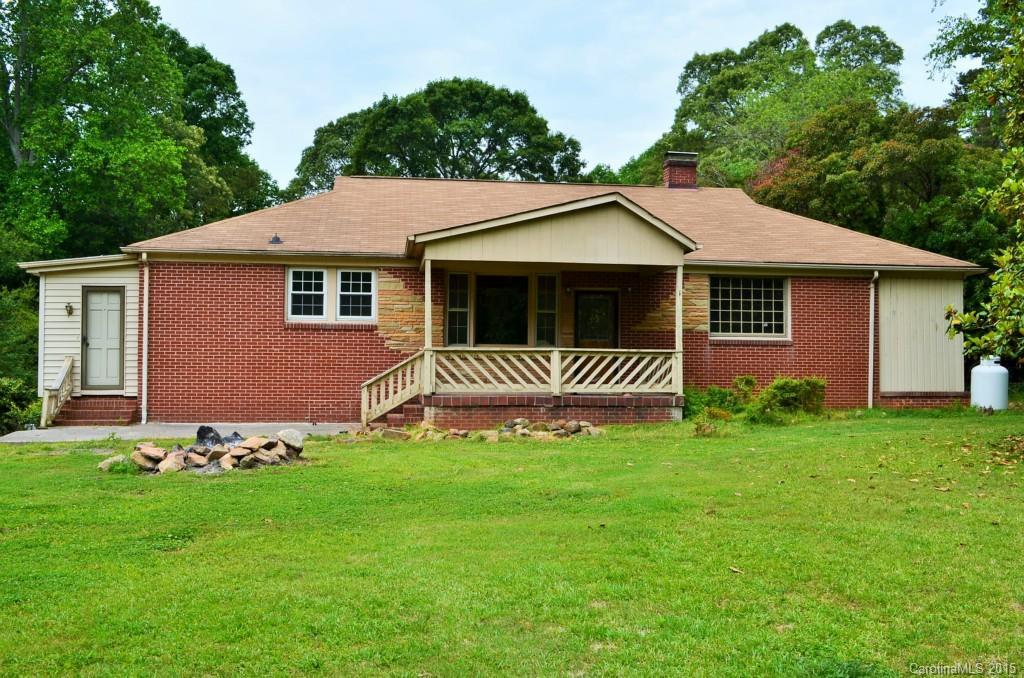 2717 Mountain Island Hwy., Mount Holly, NC 28120