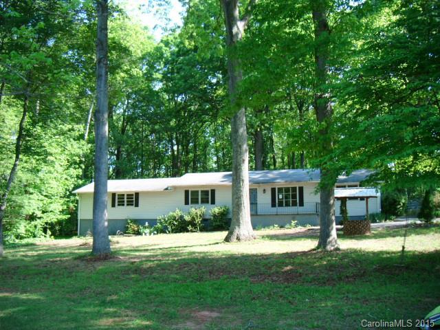 1025 Derek Pl., Mount Holly, NC 28120