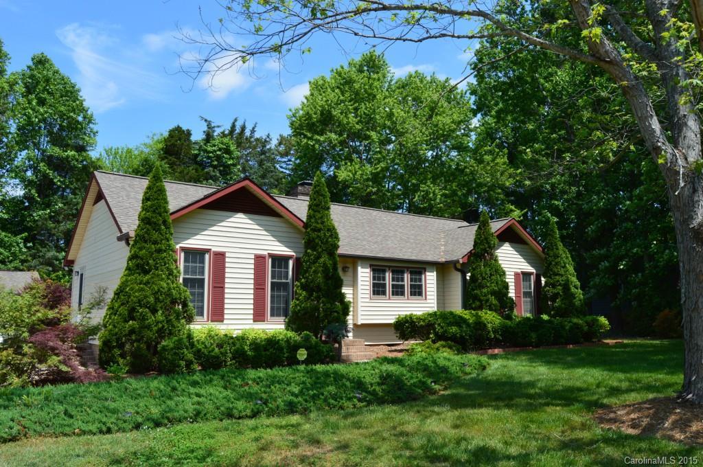 120 Country Ln., Belmont, NC 28012