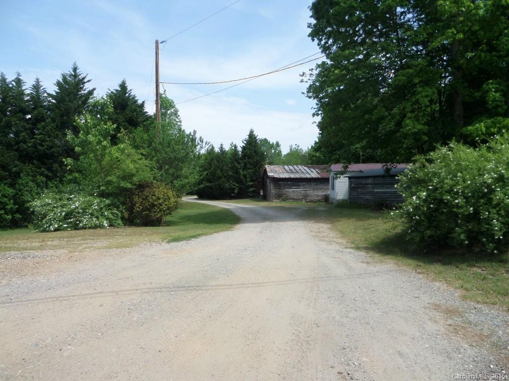 129 Moonglow Ln., Statesville, NC 28677