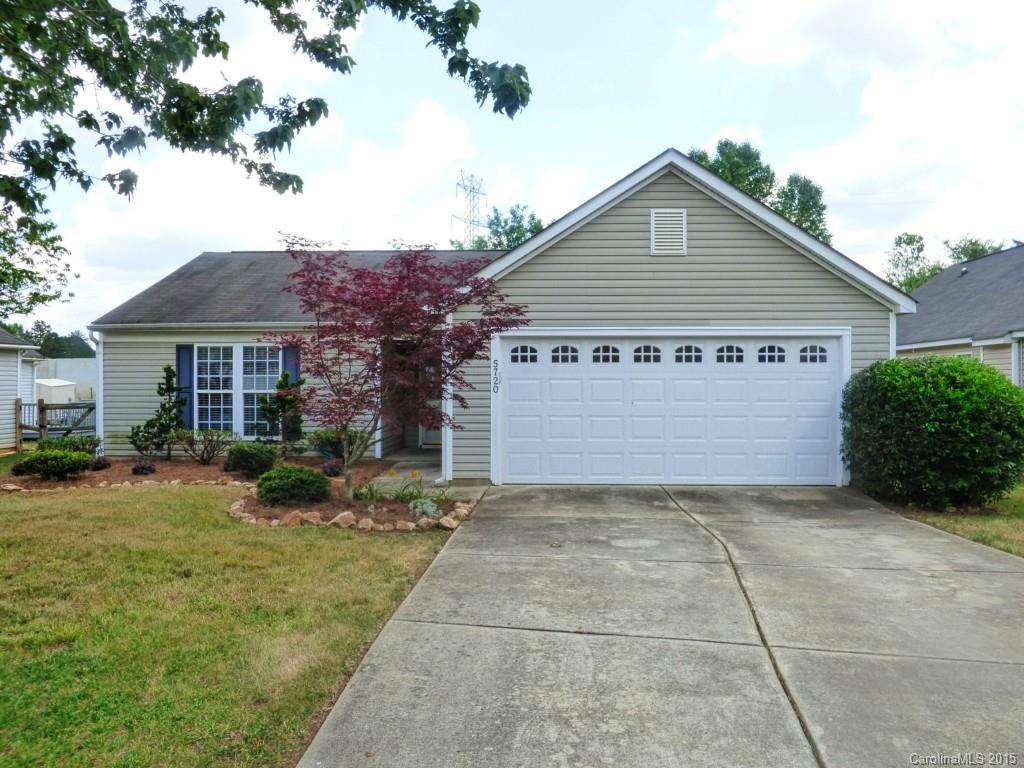 5720 Shining Oak Ln., Charlotte, NC 28269