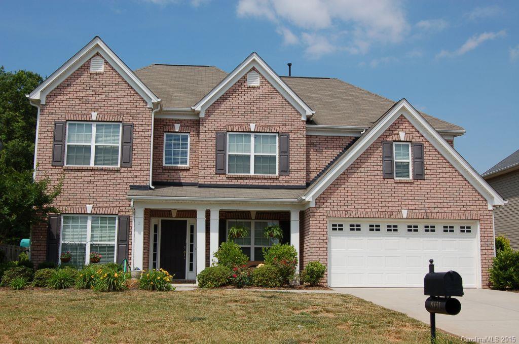 8331 Burgundy Ridge Dr., Harrisburg, NC 28075