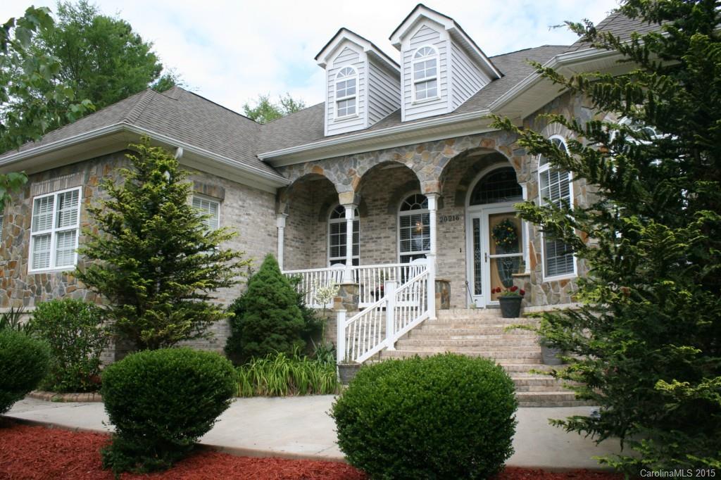 20216 Biscayne Dr., Cornelius, NC 28031