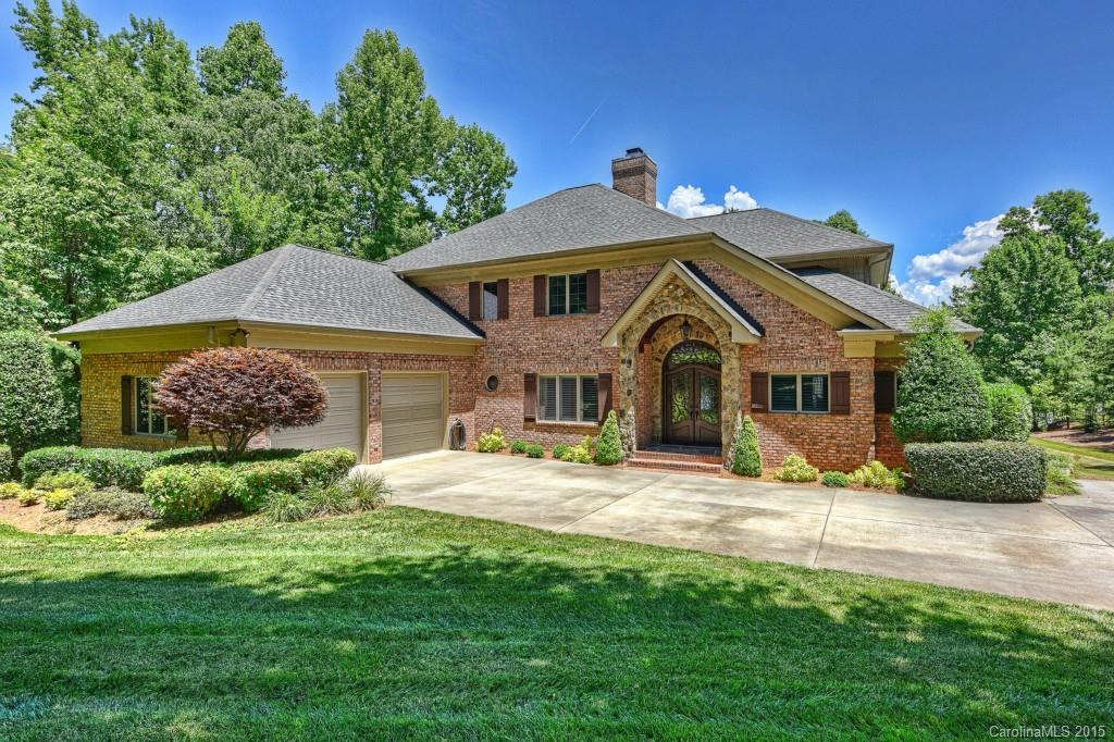 405 Bay Harbour Rd., Mooresville, NC 28117