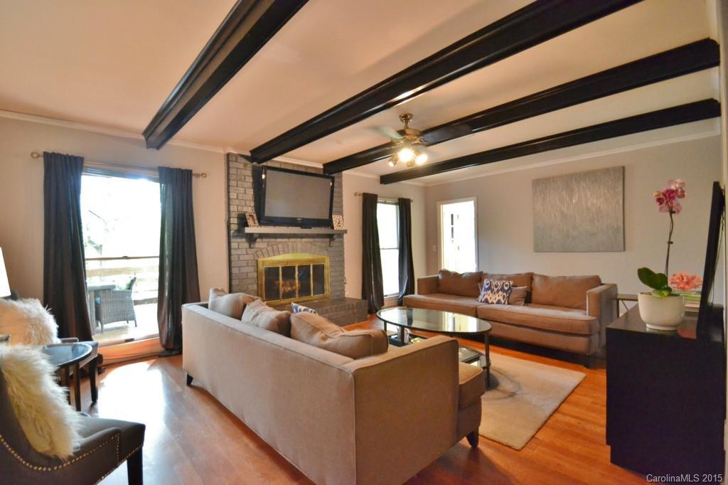 1422 Piccadilly Dr., Charlotte, NC 28211