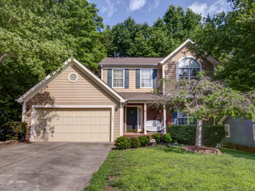7227 Hubbard Woods Rd., Charlotte, NC 28269