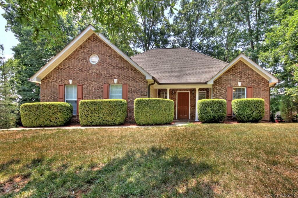 182 Highland Woods Ct., Denver, NC 28037