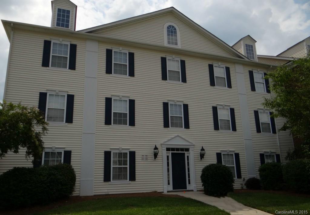 3869 Carl Parmer Dr., Harrisburg, NC 28075