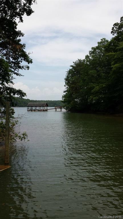 1718 Sherwood Ct., Sherrills Ford, NC 28673