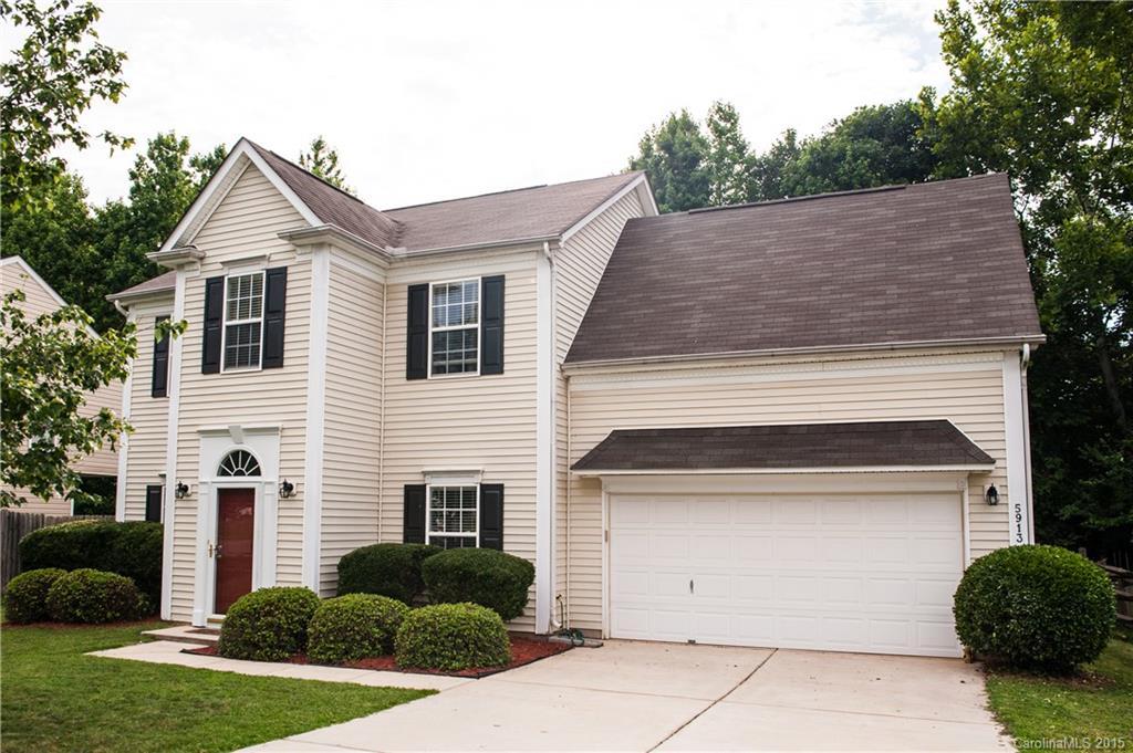 5913 Laurenfield Dr., Charlotte, NC 28269