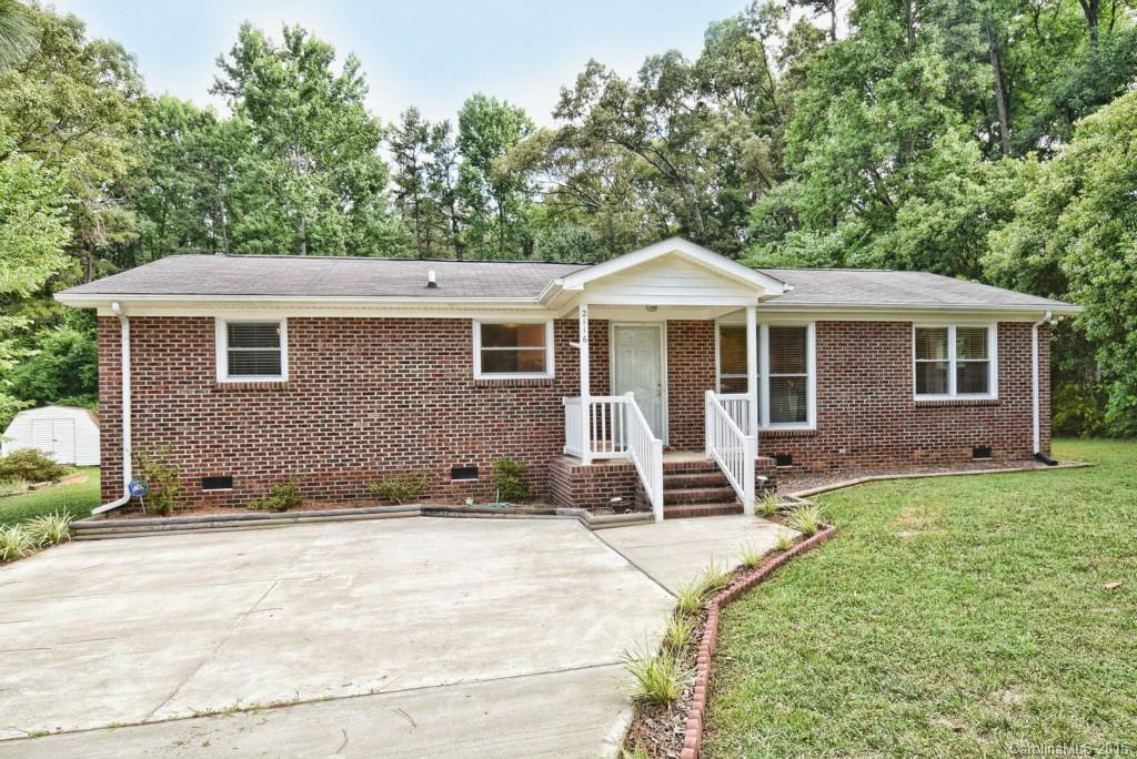 2116 Shalimar Dr., Charlotte, NC 28216