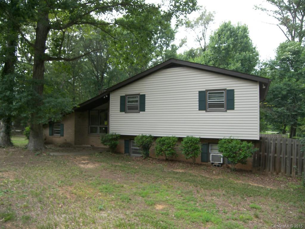 10531 Dogwood Dr., Charlotte, NC 28215