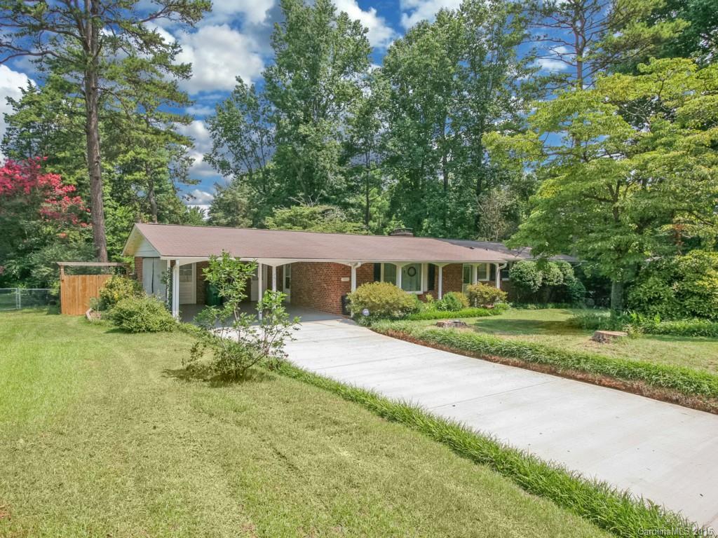 7611 Rolling Hill Rd., Charlotte, NC 28227