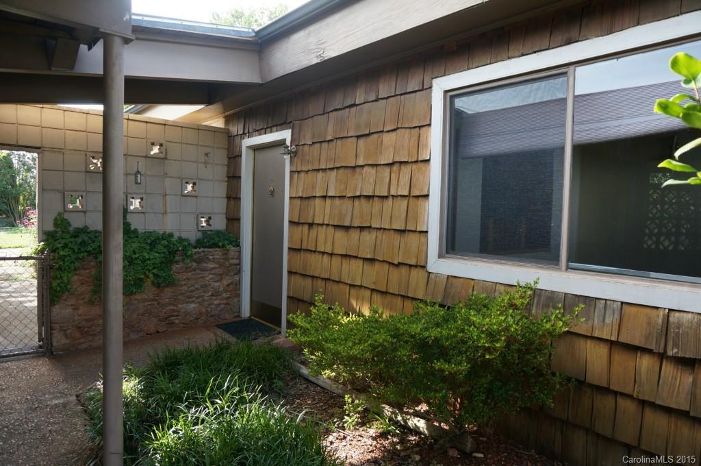 913 Thomas St., Statesville, NC 28677