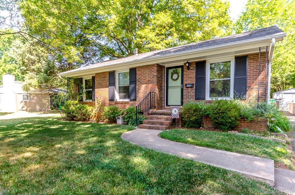 3837 Litchfield Rd., Charlotte, NC 28211