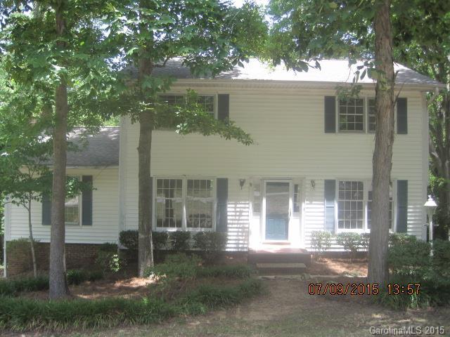 7408 Castlebar Rd., Charlotte, NC 28270