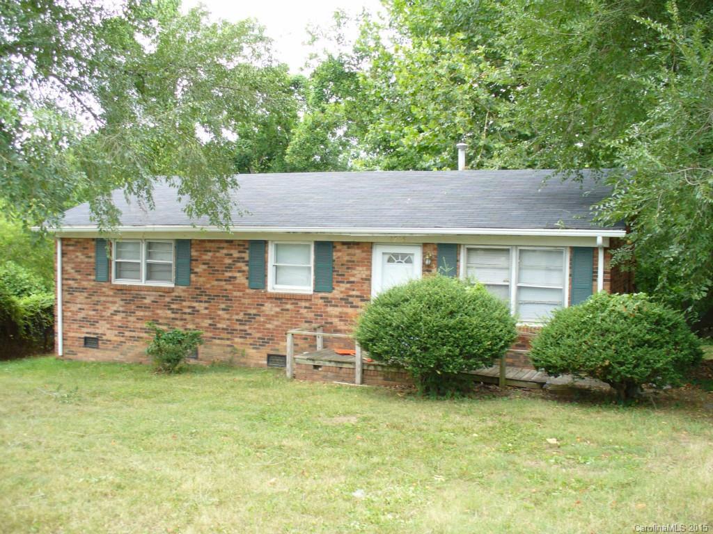 2738 Crescent Ln., Gastonia, NC 28052
