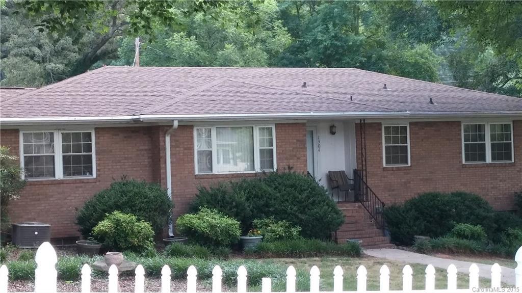 1304 Forestdale Dr., Salisbury, NC 28144