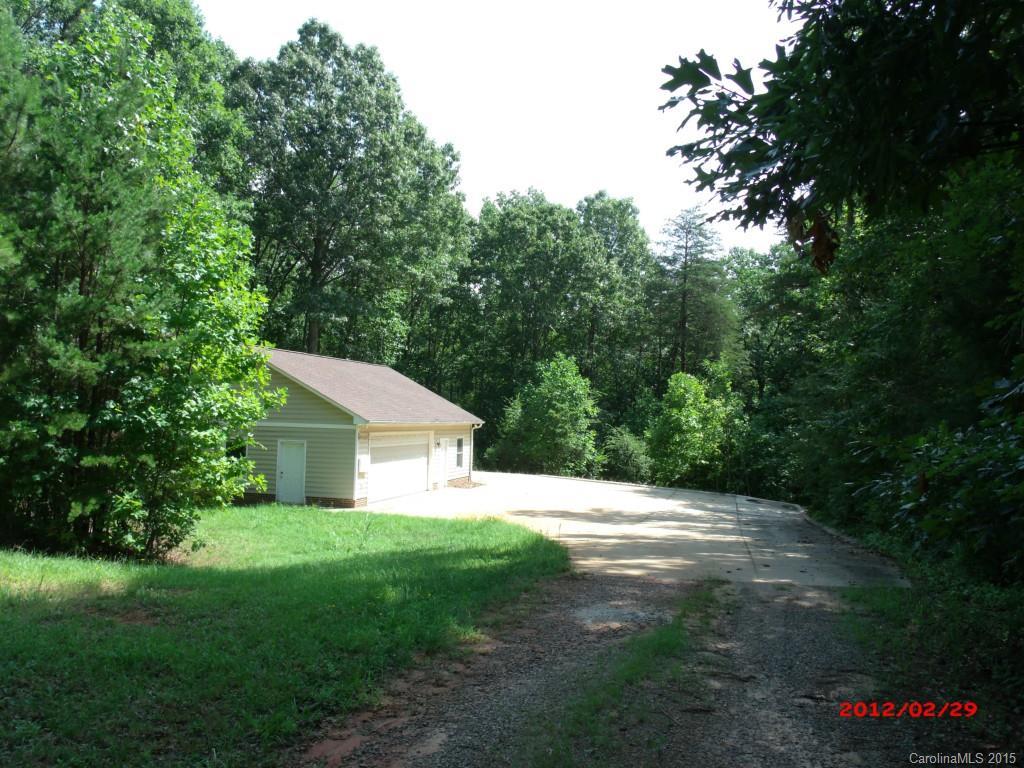 135 Hobbs Ln., Mooresville, NC 28115