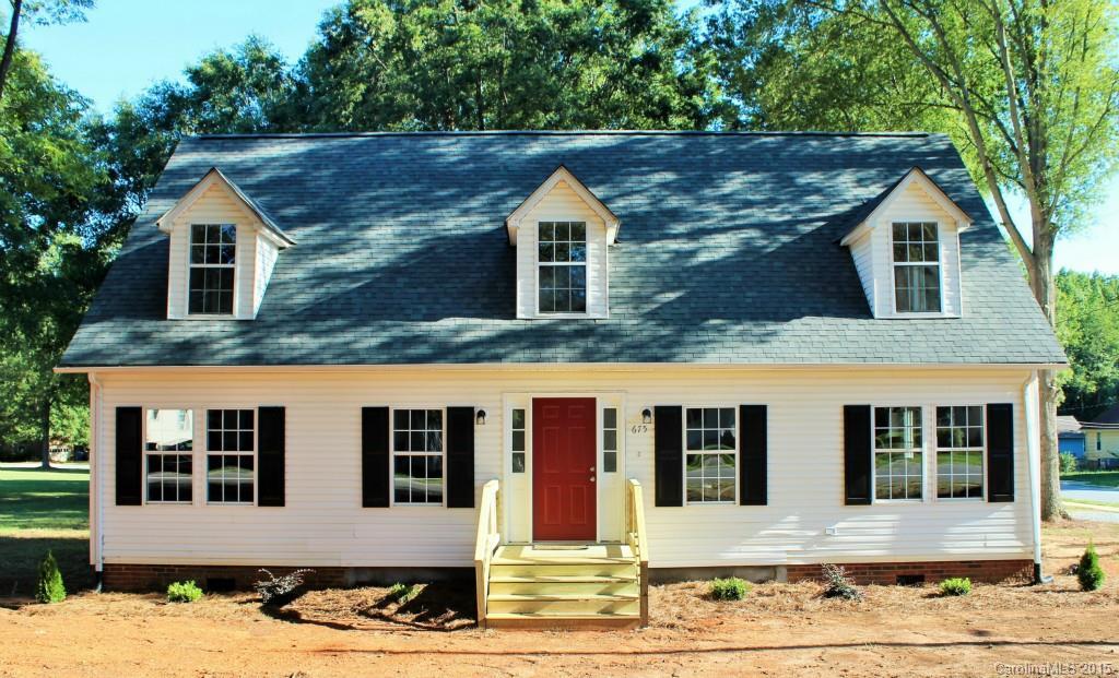 675 Brookwood Dr., Mooresville, NC 28115