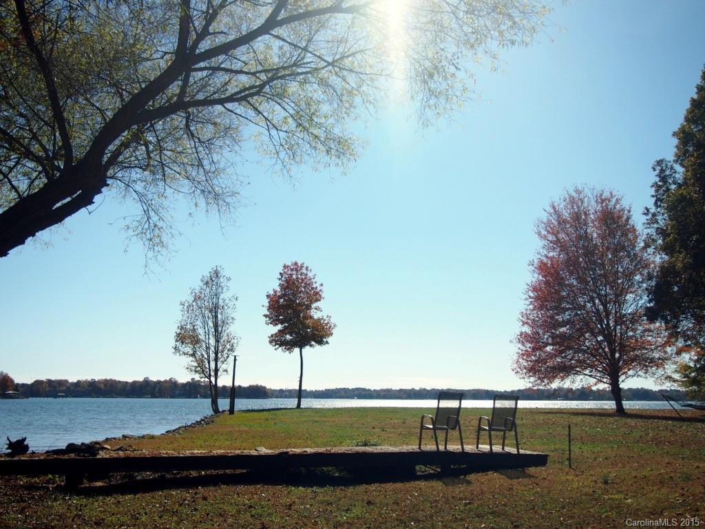 195 Gudger Rd., Mooresville, NC 28117