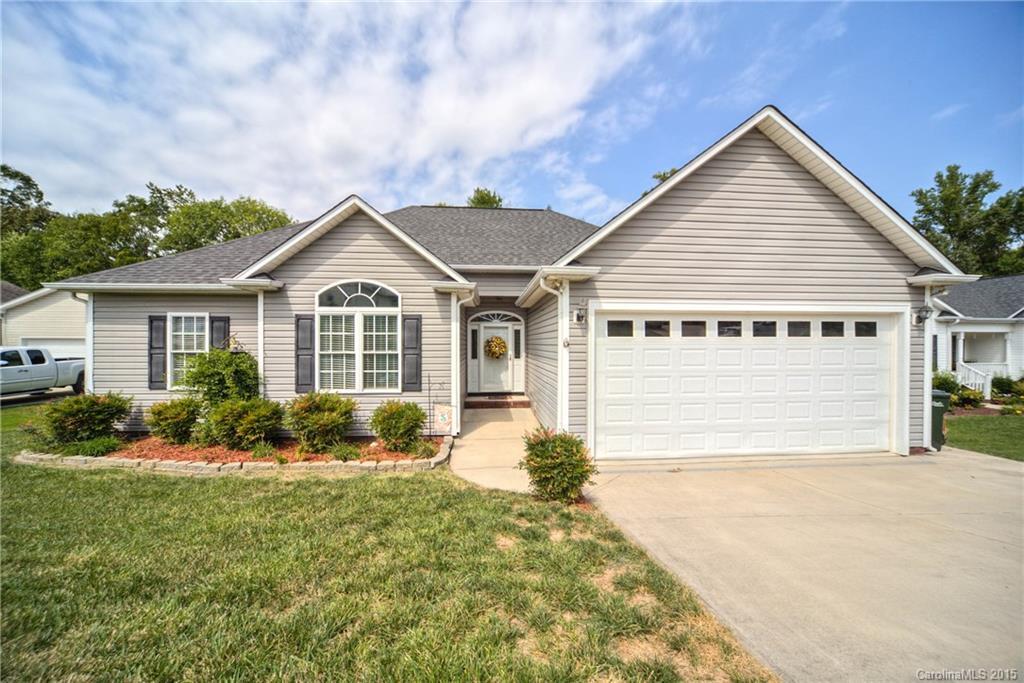 1653 Red Bird Cir., Concord, NC 28025