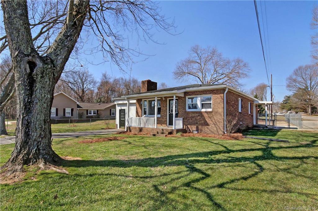 713 N Enochville Ave., Kannapolis, NC 28081