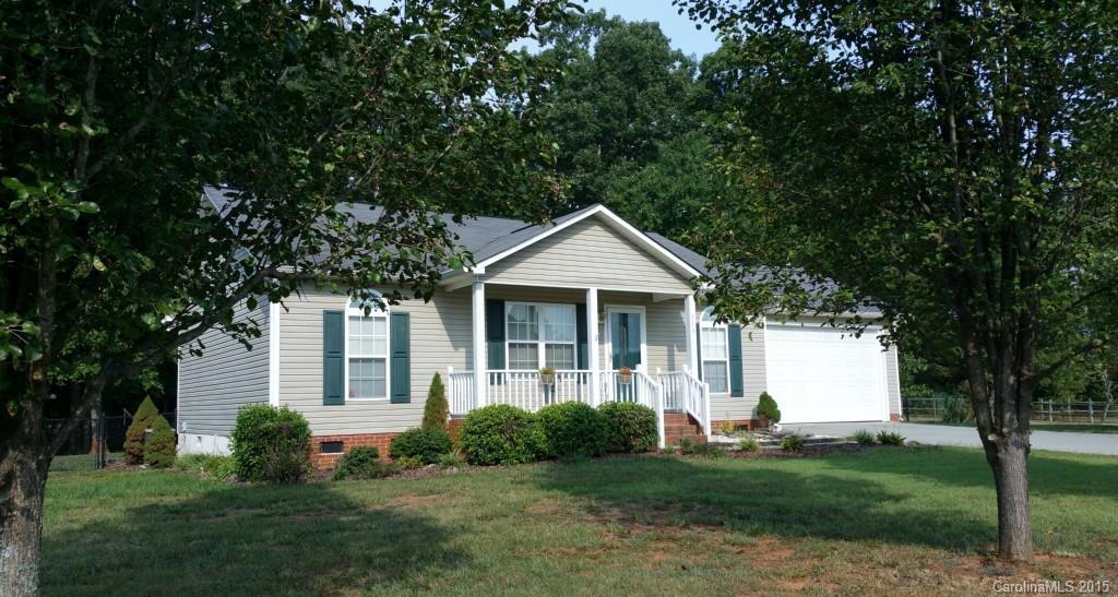 119 Triple Oaks Ln., Statesville, NC 28625
