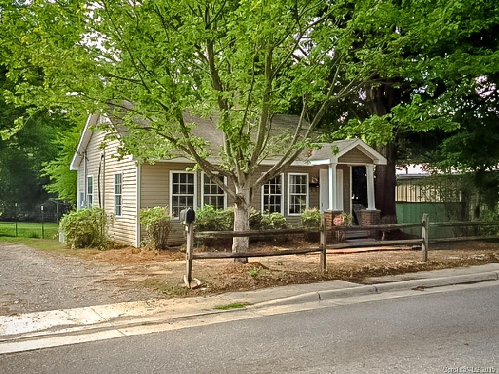 1029 Gaston Ave., Gastonia, NC 28052
