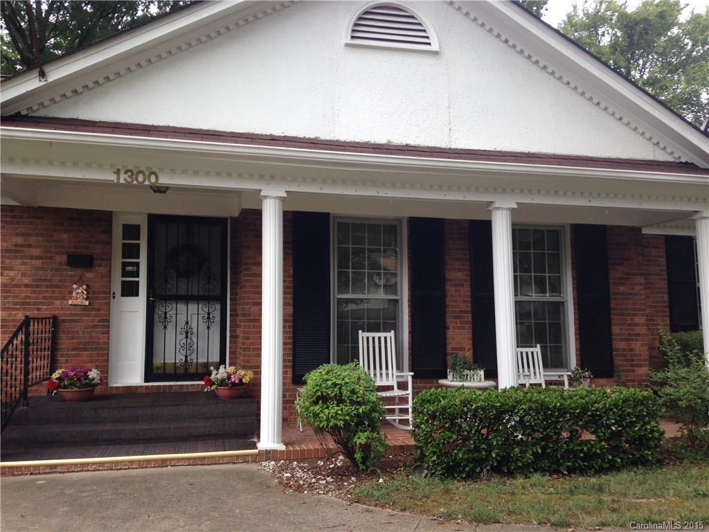 1300 Lewis Carroll Ct., Charlotte, NC 28213