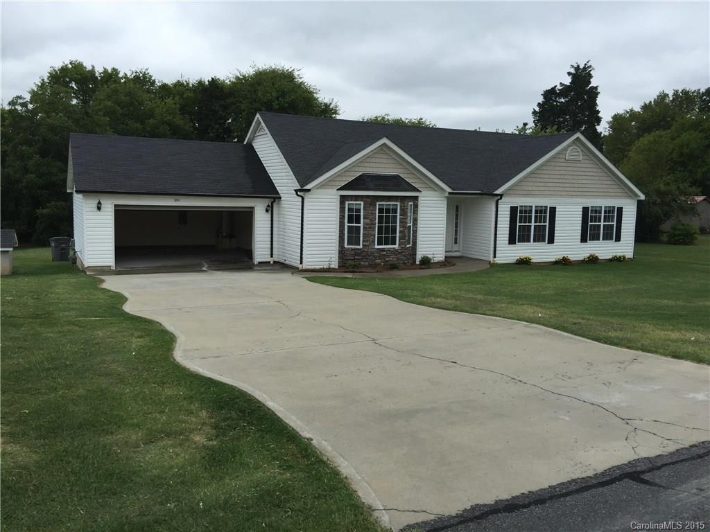 301 Fisher St., Concord, NC 28027