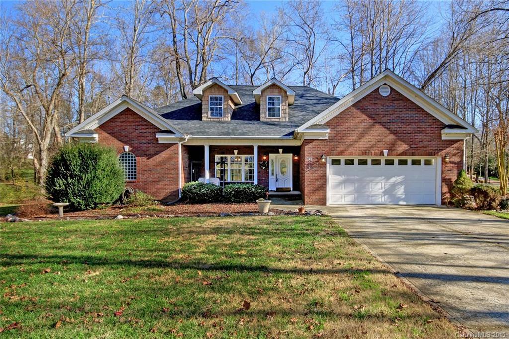 109 Brookmeade Dr., Statesville, NC 28625